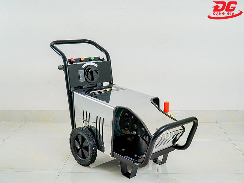 Máy bơm rửa xe cao áp Kumisai 2000PSI
