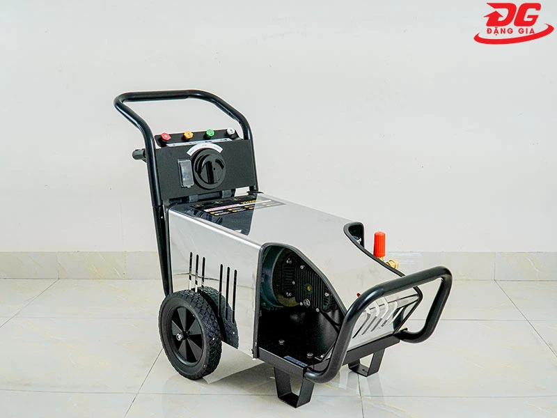 Máy bơm rửa xe cao áp Kumisai 2000PSI