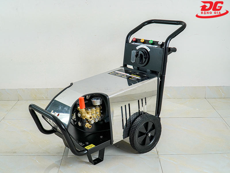Mua máy xịt rửa xe Kumisai 2000PSI giá tốt, chính hãng tại Đặng Gia