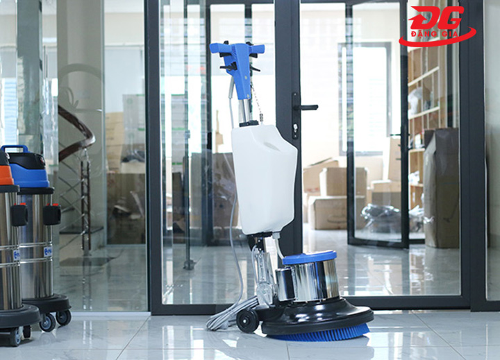 Sử dụng xong để thiết bị nguội hẳn rồi mới đem đi vệ sinh, bảo quản