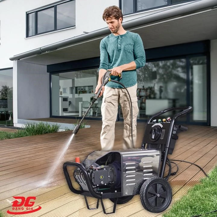 Máy rửa xe tự động ngắt Kumisai KMS 150/3 có tính ứng dụng cao