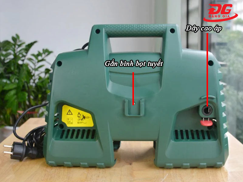 Vị trí gắn bình bọt tuyết và dây cao áp