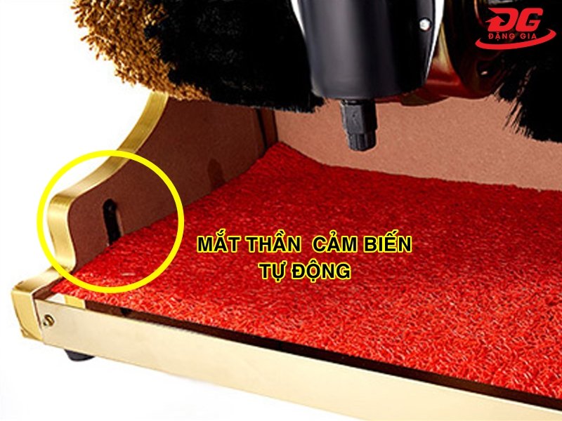 Máy vận hành hoàn toàn tự động nhờ hệ thống mắt thần cảm biến hiện đại