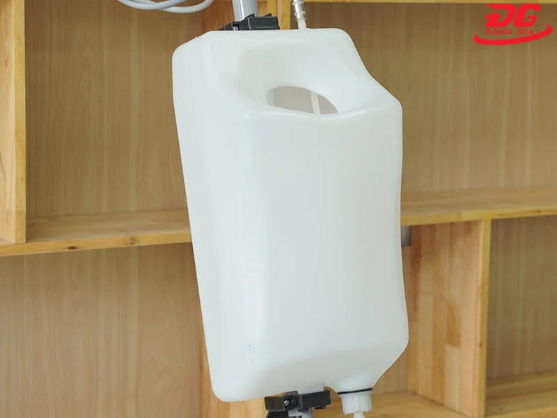 Bình đựng nước/ hóa chất