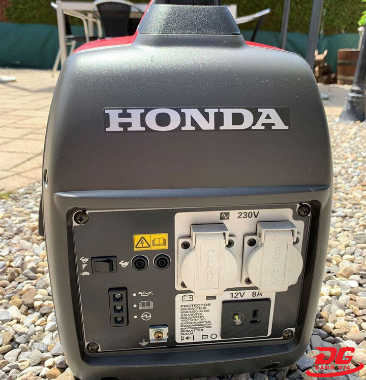 Đằng sau Máy phát điện Honda EU 20i