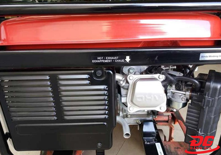 Mặt sau Máy phát điện Honda EP 2500CX