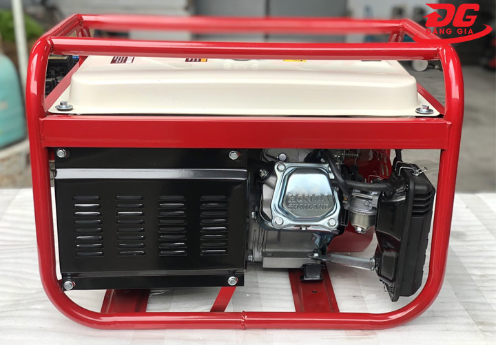 Mặt sau Máy phát điện Honda SH 4500EX