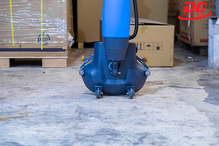 Công suất vượt trội giúp thiết bị chà rửa vệ sinh sàn nhanh chóng