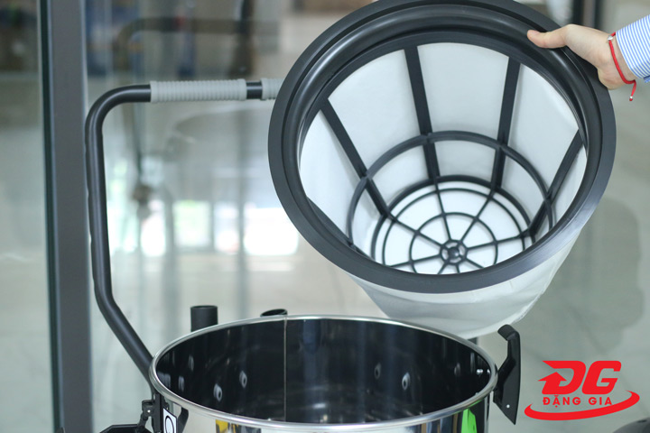 máy hút bụi văn phòng ipc