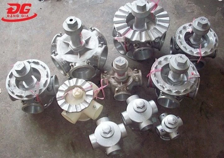 Đầu phun nước là linh kiện quan trọng của tháp giải nhiệt