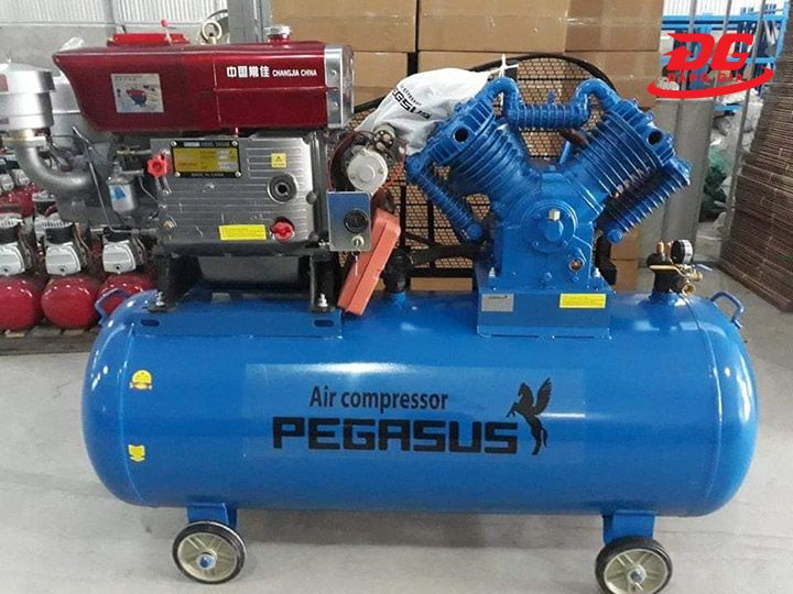 Máy nén hơi PEGASUS chạy dầu TM-V-1.05/12.5-500L