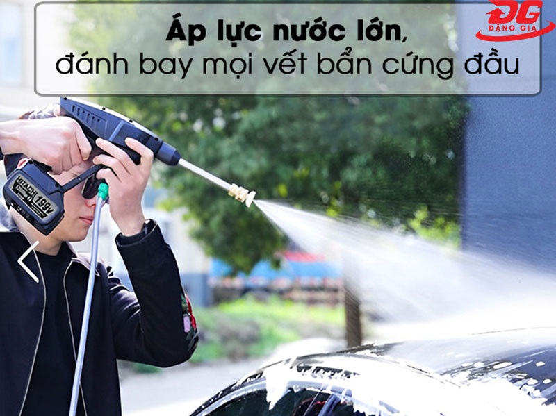 Máy rửa xe Hitachi 199V tạo ra áp lực phun nước mạnh mẽ, phun xa đến 5m