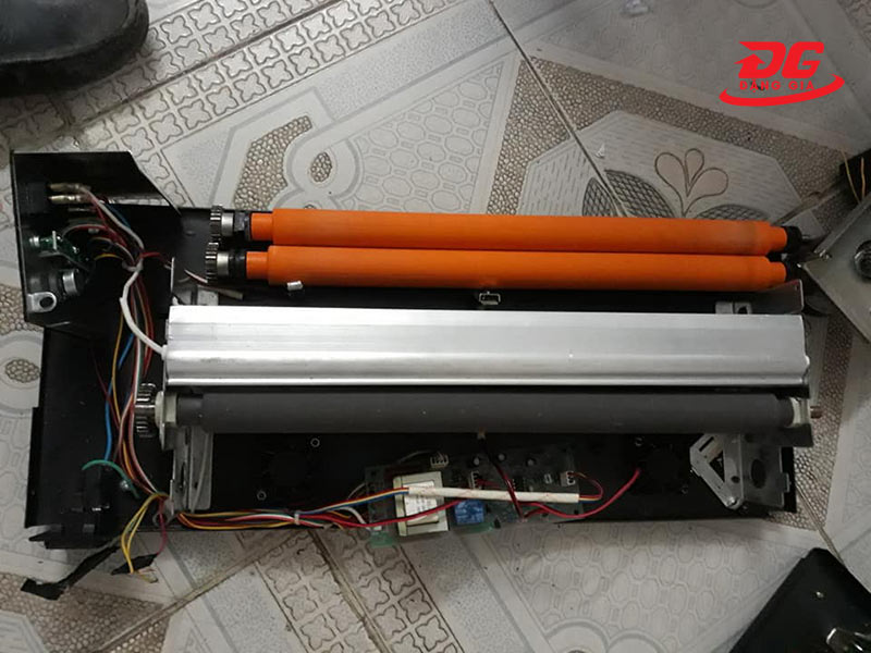 Lưu ý khi thay nhông máy ép nhiệt plastic