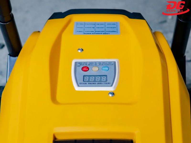 Bảng điều khiển máy rửa xe Kumisai KMS3300