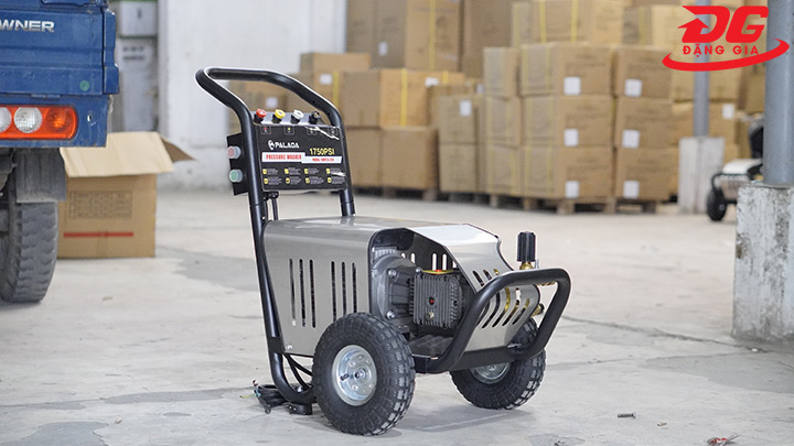 Hình ảnh thực tế máy rửa xe cao áp Palada 18M17.5-3T4