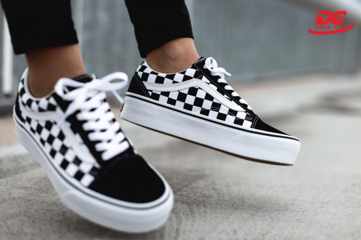 Giày vans da lộn rất đặc biệt