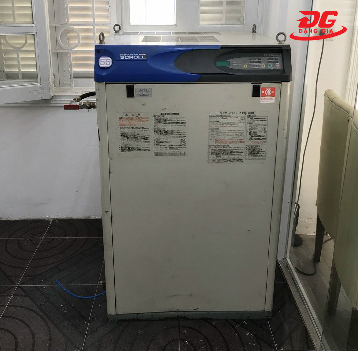 Máy nén khí Hitachi cuộn bãi 5.5kW