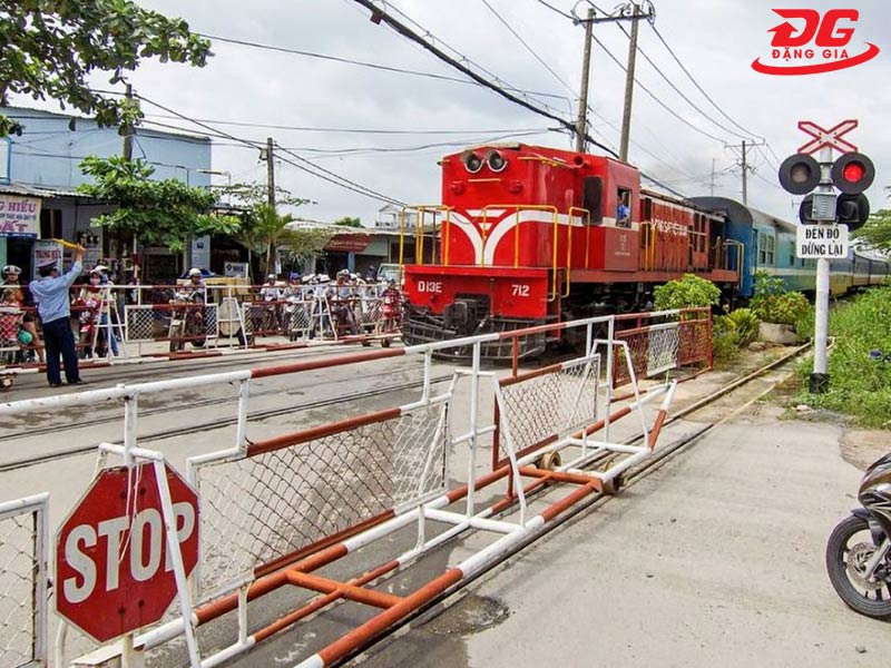 Barie chắn tàu dạng rào chắn