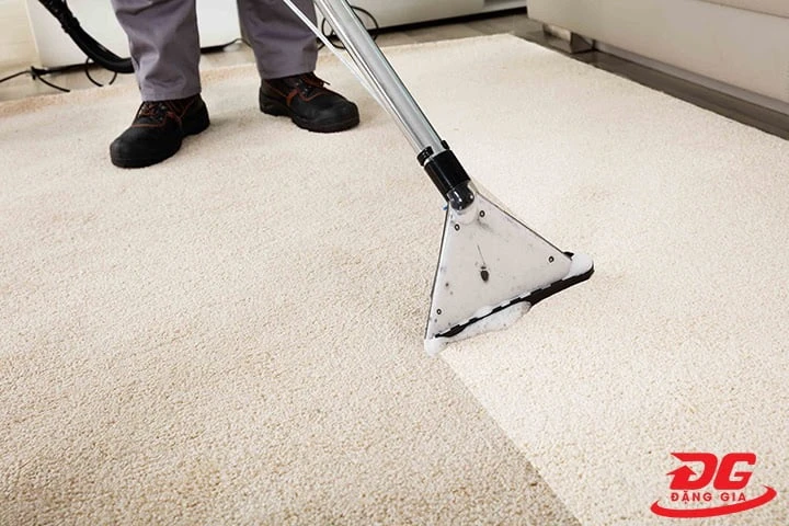 sử dụng máy giặt thảm phun hút chuyên dụng