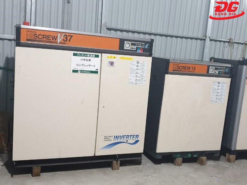 Máy nén khí trục vít Hitachi
