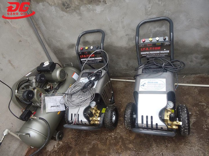 Máy rửa xe cũ