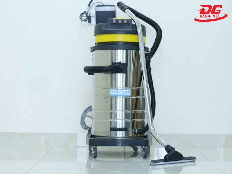 máy hút bụi trong xưởng gỗ