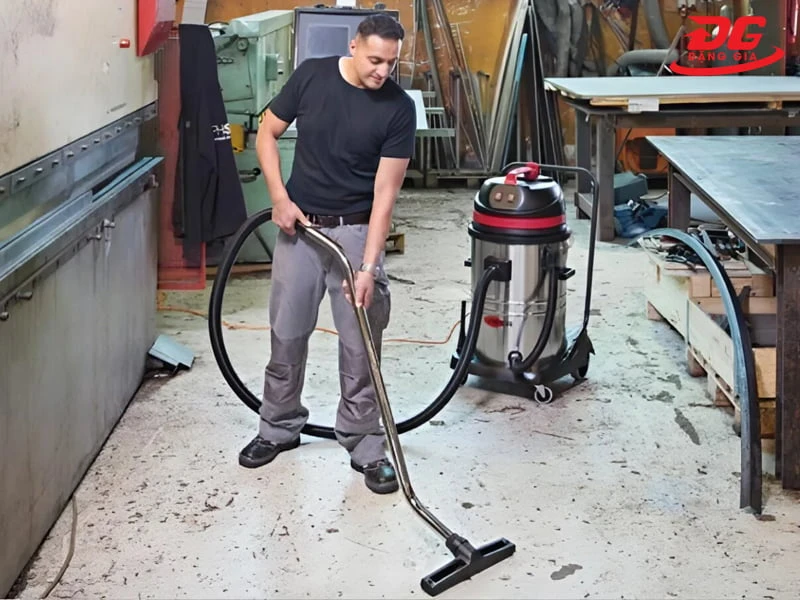 máy hút bụi công nghiệp cho xưởng gỗ