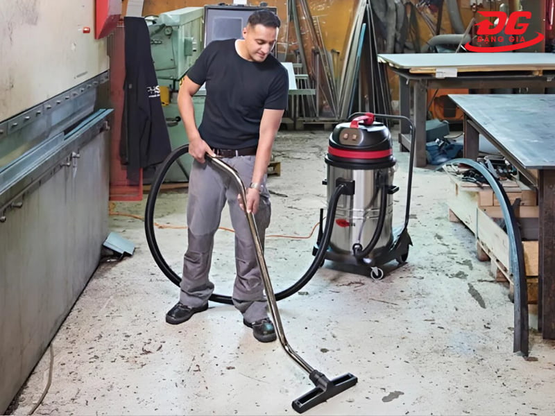 máy hút bụi công nghiệp cho xưởng gỗ