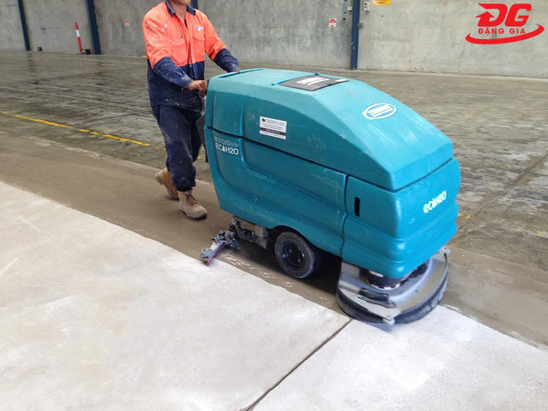 Các lợi ích khi thuê máy đánh sàn công nghiệp