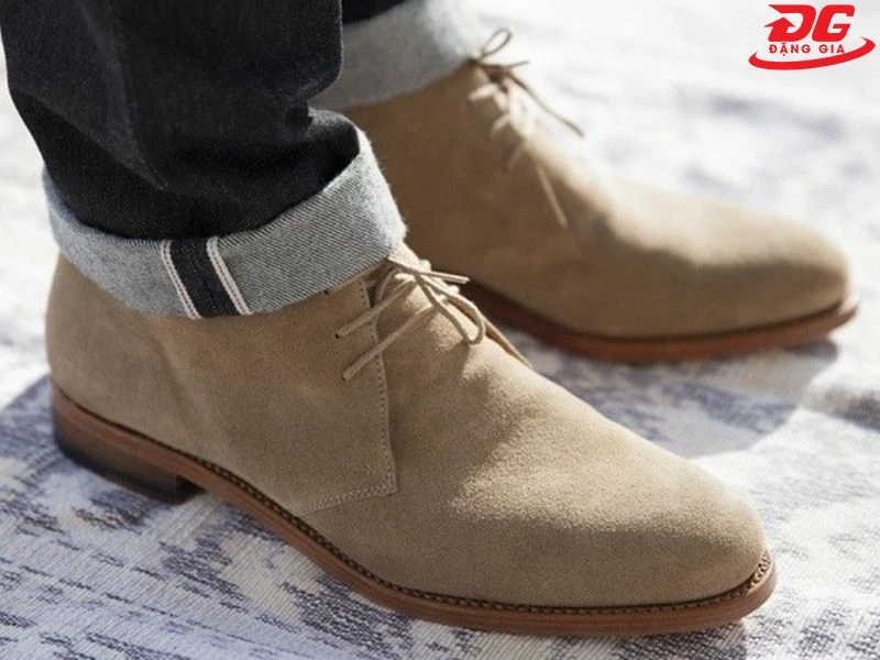 Xịt dưỡng để tăng cường độ bền cho da