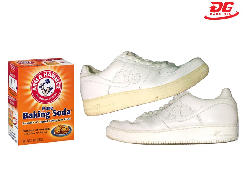 Baking soda với tính kiềm nhẹ có thể hỗ trợ tẩy vết ố vàng nhanh chóng