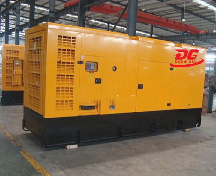 Máy phát điện 250kva Komatsu