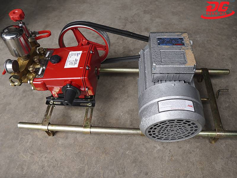 Máy rửa xe dây đai 1HP Dragon HS-28