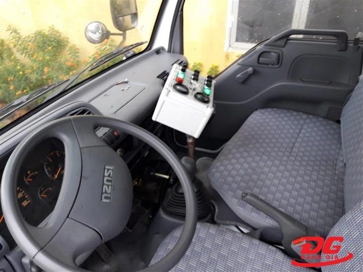 xe quét rác isuzu 4 khối