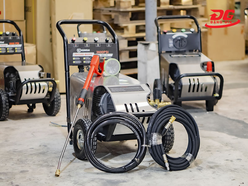 Máy xịt rửa xe cao áp Kumisai KMS 20M36 7.5T4 chuyên dùng tại các tiệm rửa xe chuyên nghiệp