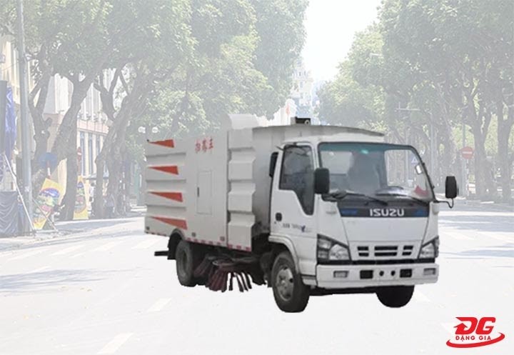 xe quét rác isuzu 3,7 khối