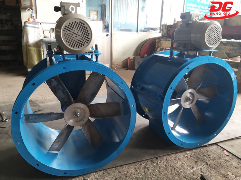 quạt hút bụi công nghiệp nhà xưởng