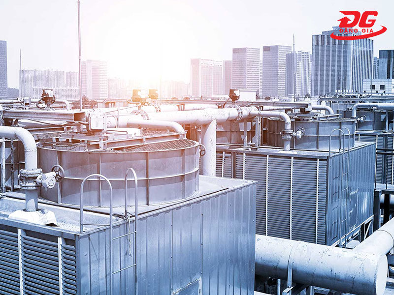 Tháp giải nhiệt công nghiệp có nhiệm vụ quan trọng và không thể thiếu