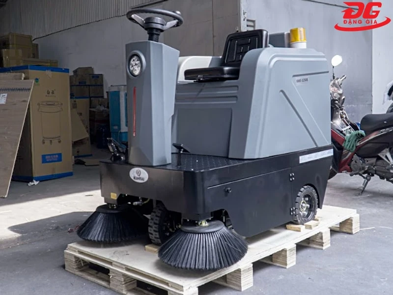 máy quét rác tự chế