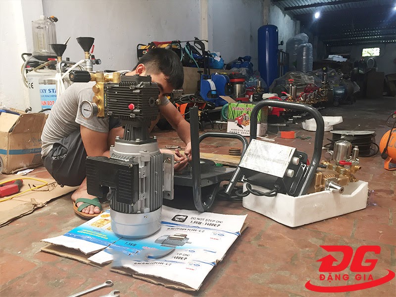 Sửa máy rửa xe bị cháy tụ điện