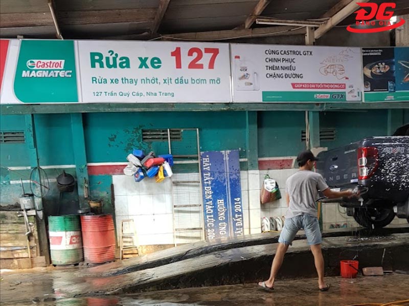 Tiệm Rửa Xe 127