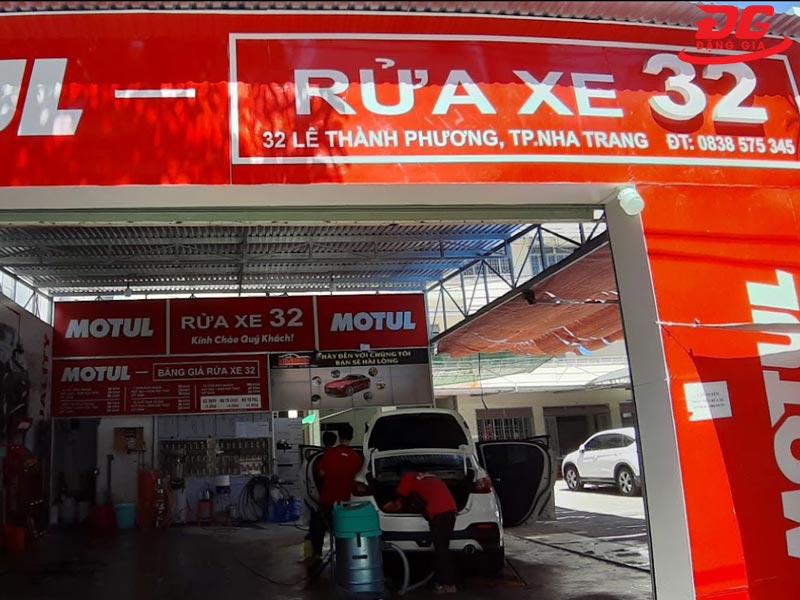 Tiệm Rửa Xe 32