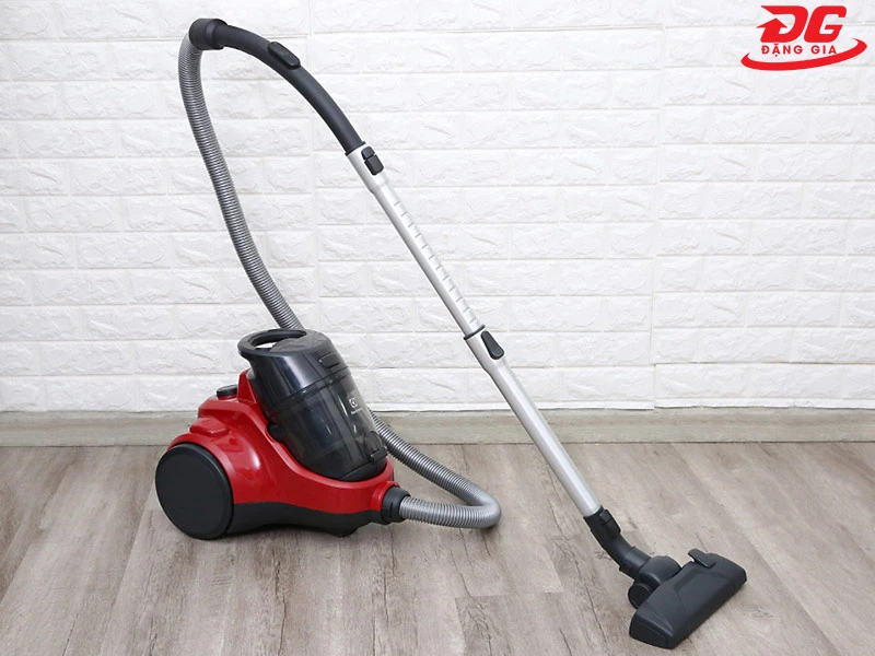 máy hút bụi gia đình nên dùng loại nào