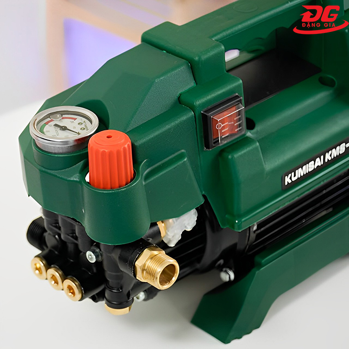 Một số máy rửa xe mini có van chỉnh áp để điều chỉnh áp suất
