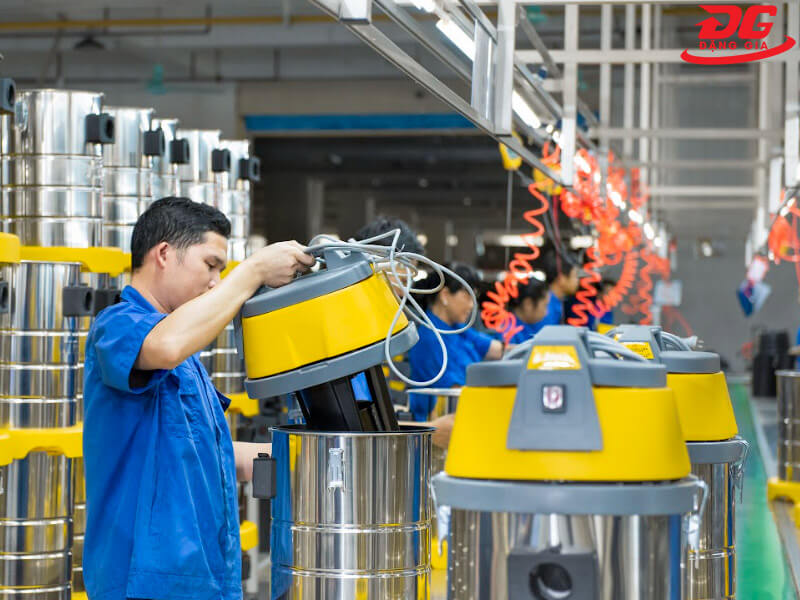 nên mua máy hút bụi công nghiệp loại nào tốt nhất