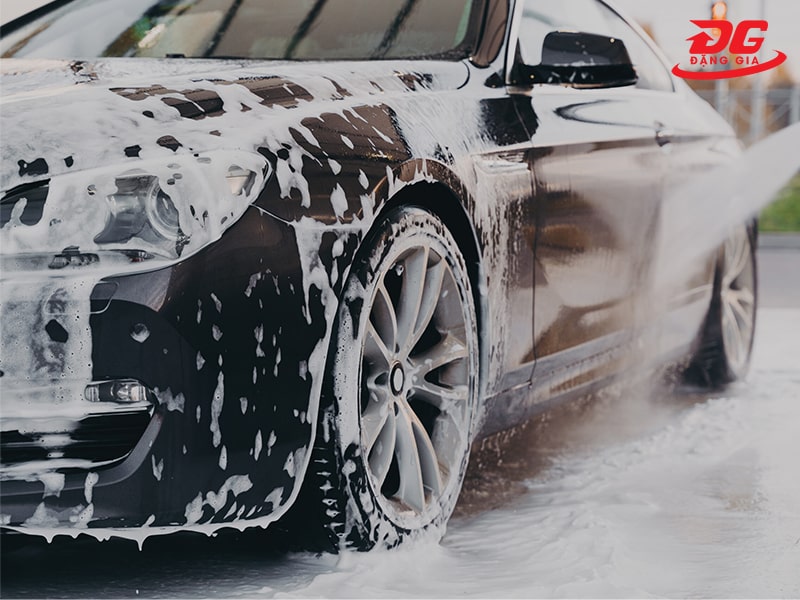 Care 4Car rửa xe theo quy trình tiêu chuẩn