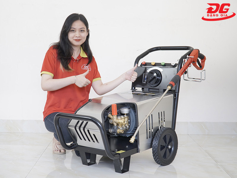 Mua máy rửa xe tại Điện máy Đặng Gia để đảm bảo chất lượng