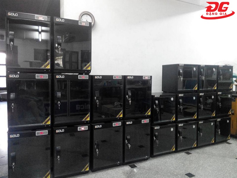Tủ chống ẩm Solo được nhiều người tiêu dùng đánh giá cao