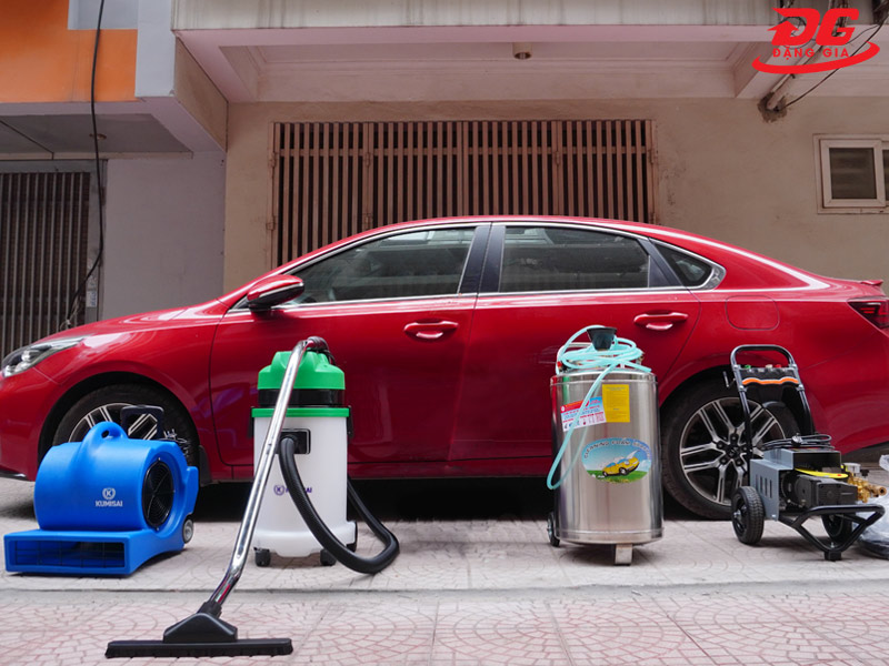Bộ thiết bị phục vụ quá trình rửa xe ô tô tại Hà Nội