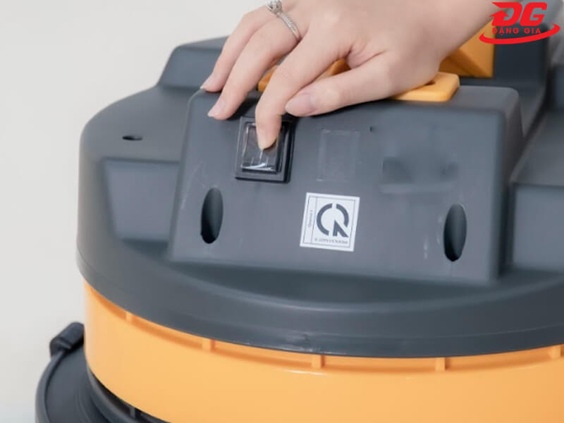 cách sử dụng máy hút bụi nhà xưởng